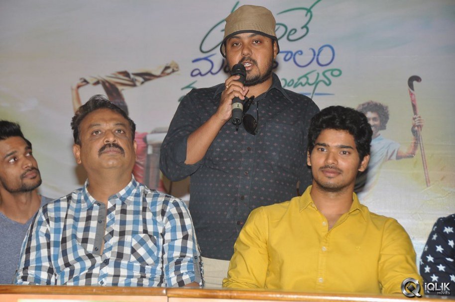 Undhile-Manchi-Kalam-Mundhu-Mundhuna-Movie-Press-Meet